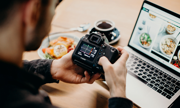 Make money as a freelance photographer